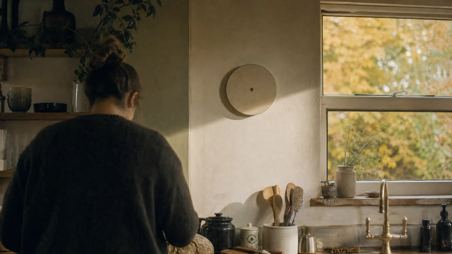 kitchen clock, autumn morning light